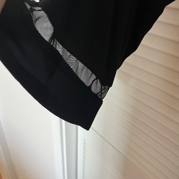 PJ savage black Lg. Robe. Never worn (washed once) - Picture 3 of 4